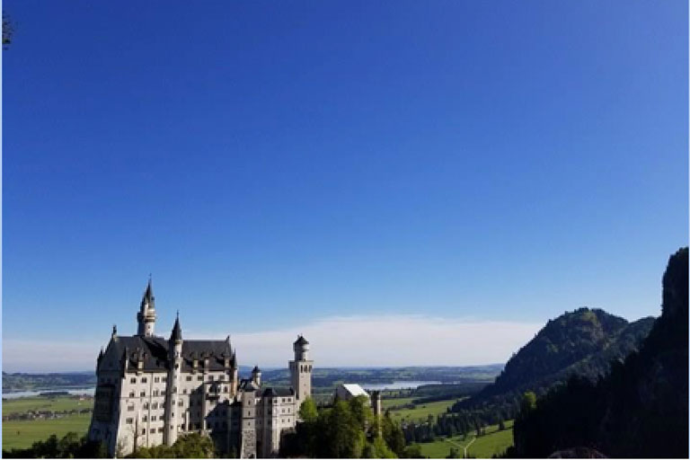 neuschwanstein-castle.jpg